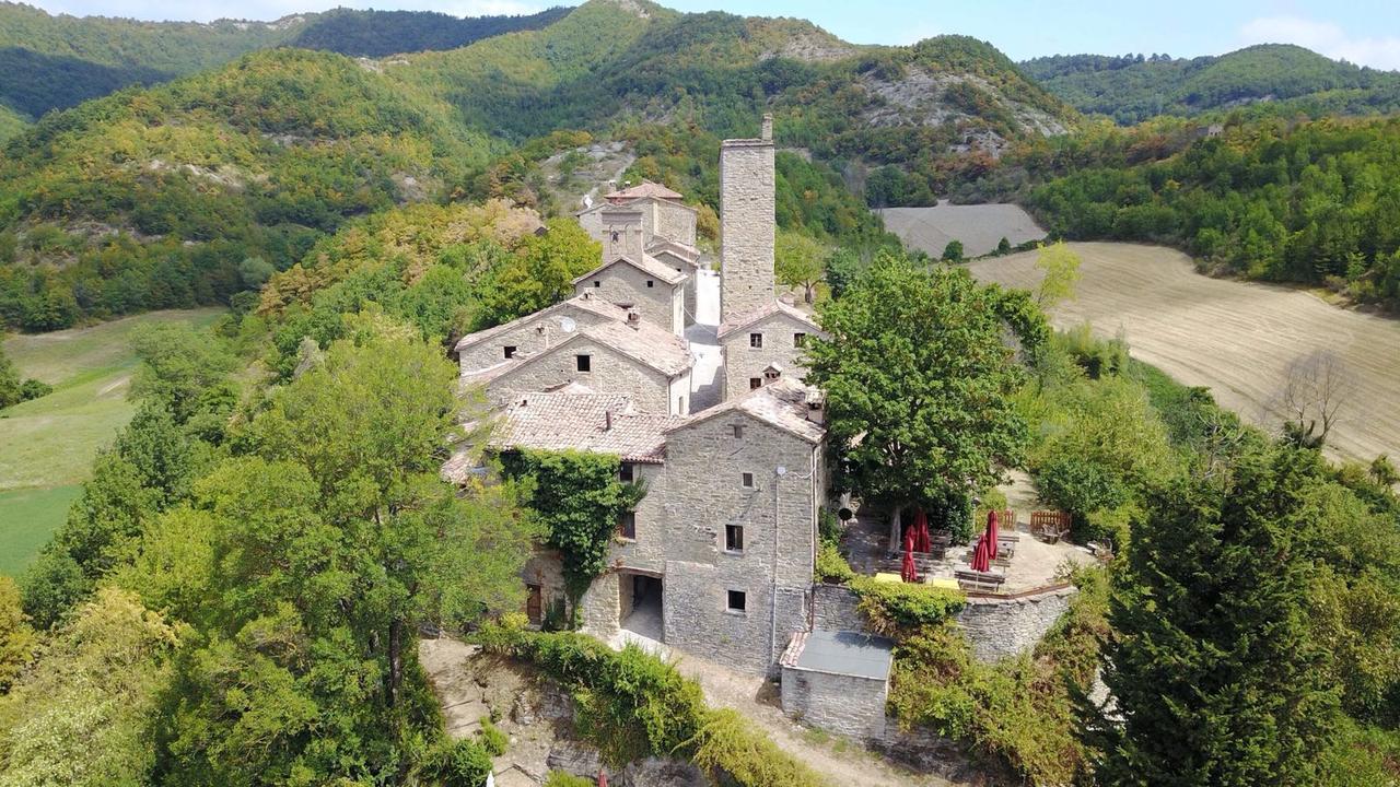Agriturismo Biologico Castello Della Pieve Mercatello sul Metauro Exterior photo